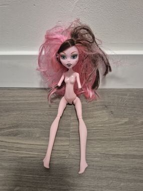 Monster High Doll - Draculaura